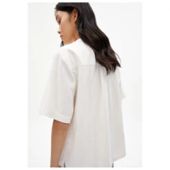 Armedangels Women's Cameliaa Lino - Bluse -Maloja Geschäft armedangels womens cameliaa lino bluse detail 3