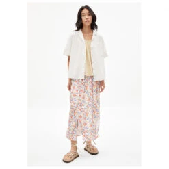 Armedangels Women's Cameliaa Lino - Bluse -Maloja Geschäft armedangels womens cameliaa lino bluse detail 4