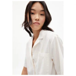 Armedangels Women's Cameliaa Lino - Bluse -Maloja Geschäft armedangels womens cameliaa lino bluse detail 5