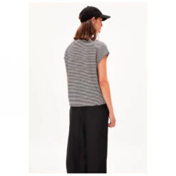 Armedangels Women's Oneliaa Lovely Stripes - T-Shirt 7 Armedangels Women's Oneliaa Lovely Stripes - T-Shirt -Maloja Geschäft armedangels womens oneliaa lovely stripes t shirt detail 3