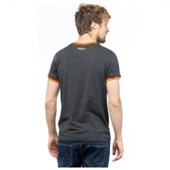 Chillaz Retro 1969 Nockspitze - T-Shirt 10 Chillaz Retro 1969 Nockspitze - T-Shirt -Maloja Geschäft chillaz retro 1969 nockspitze t shirt detail 4