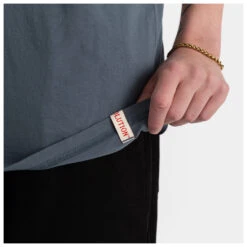 Revolution Loose Fit T-Shirt With Embroidery CLU - T-Shirt 10 Revolution Loose Fit T-Shirt With Embroidery CLU - T-Shirt -Maloja Geschäft revolution loose fit t shirt with embroidery clu t shirt detail 5