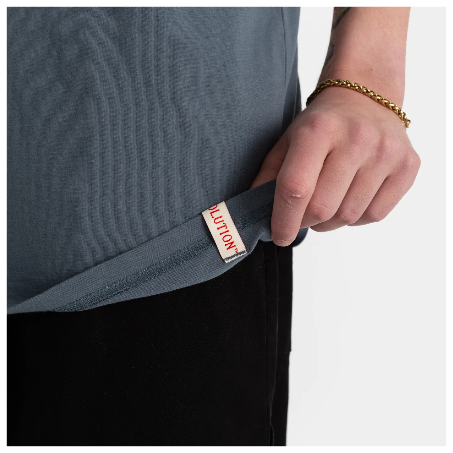 Revolution Loose Fit T-Shirt With Embroidery CLU - T-Shirt 5 Revolution Loose Fit T-Shirt With Embroidery CLU - T-Shirt – Bild 5